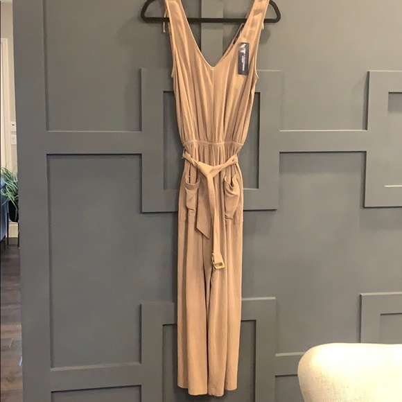 Jumpsuit - Picture 2 of 3